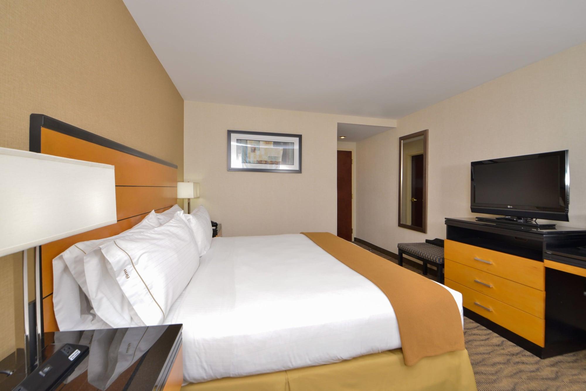 ניו יורק Holiday Inn Express Kennedy Airport, An Ihg Hotel מראה חיצוני תמונה
